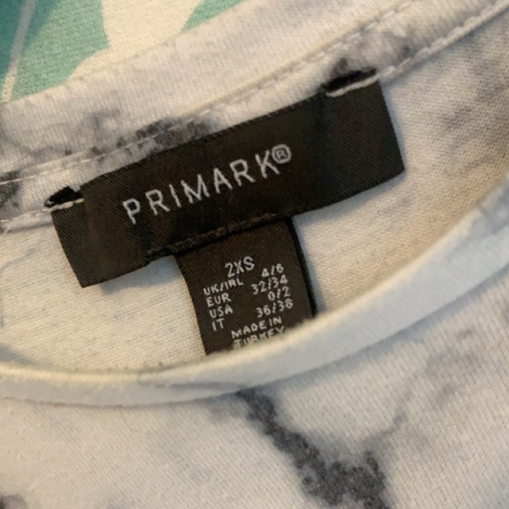 Cropped Marble Tee - Picture 2 of 2